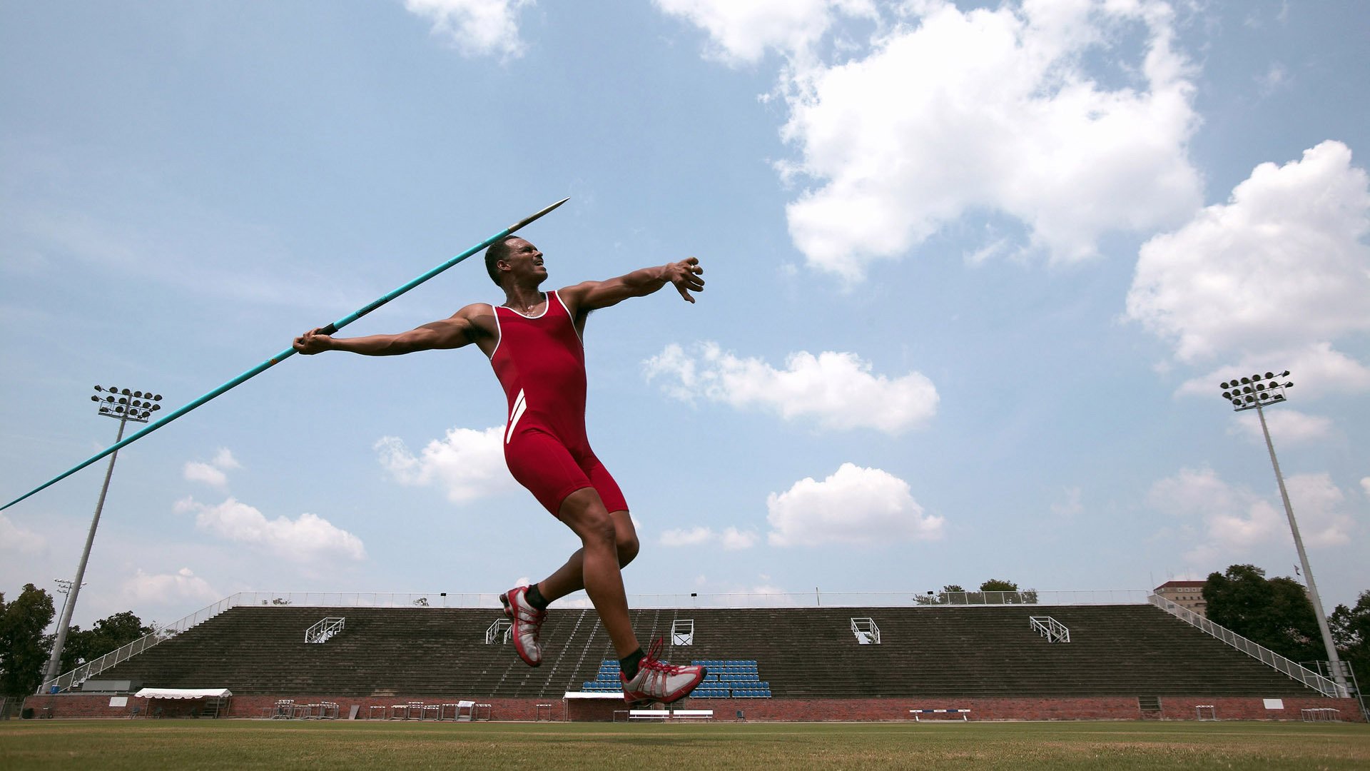 _全球青少年运动夏令营:启发未来运动之星_,青少年体育夏令营